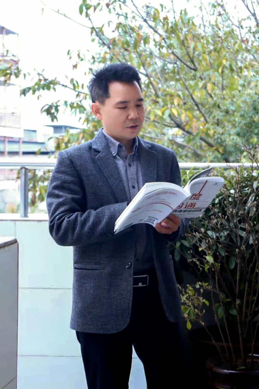 天府新区新兴中学：涅槃重生，筑基强校