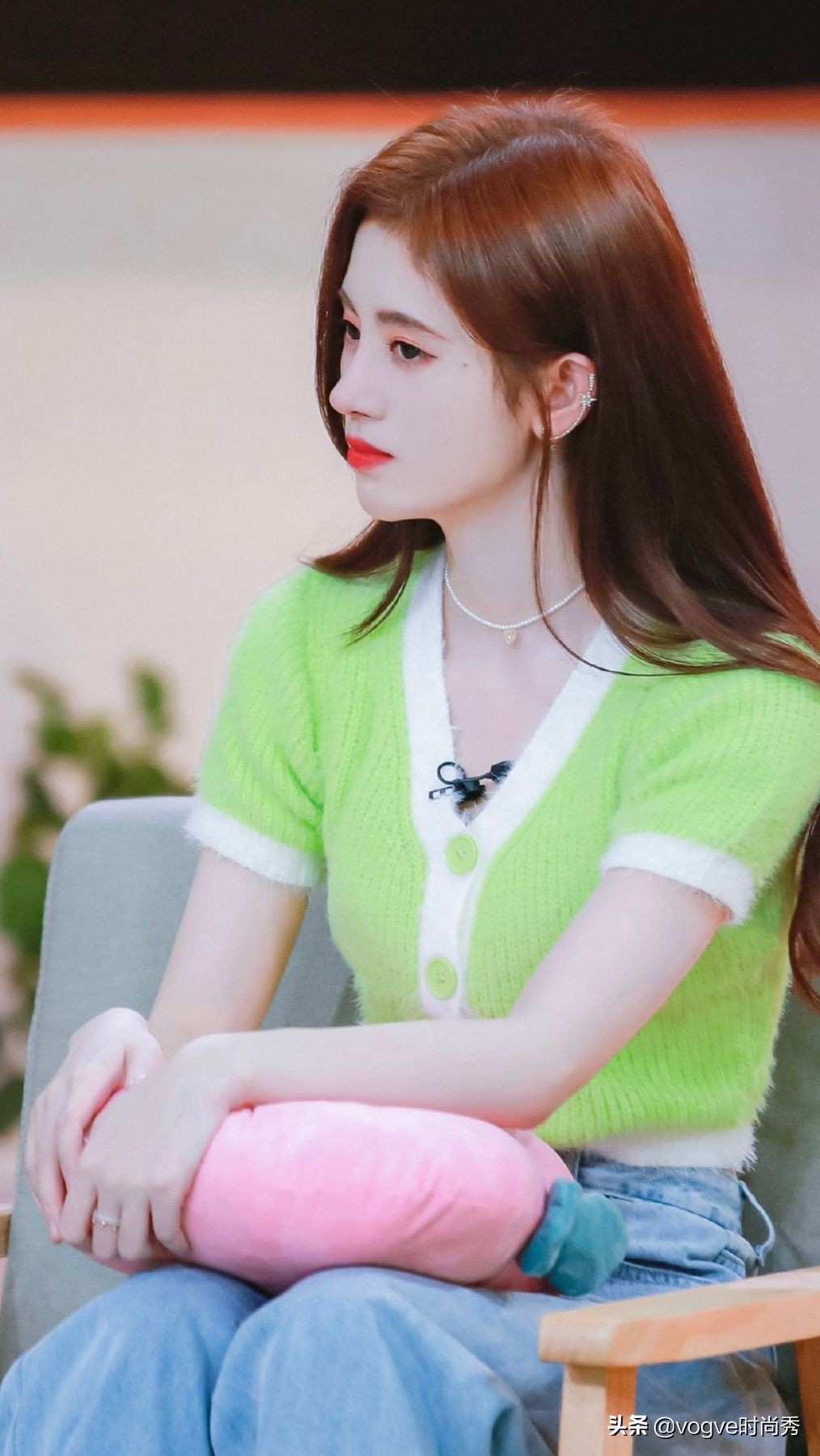 鞠婧祎在节目中落泪，感叹过往经历，开始想念