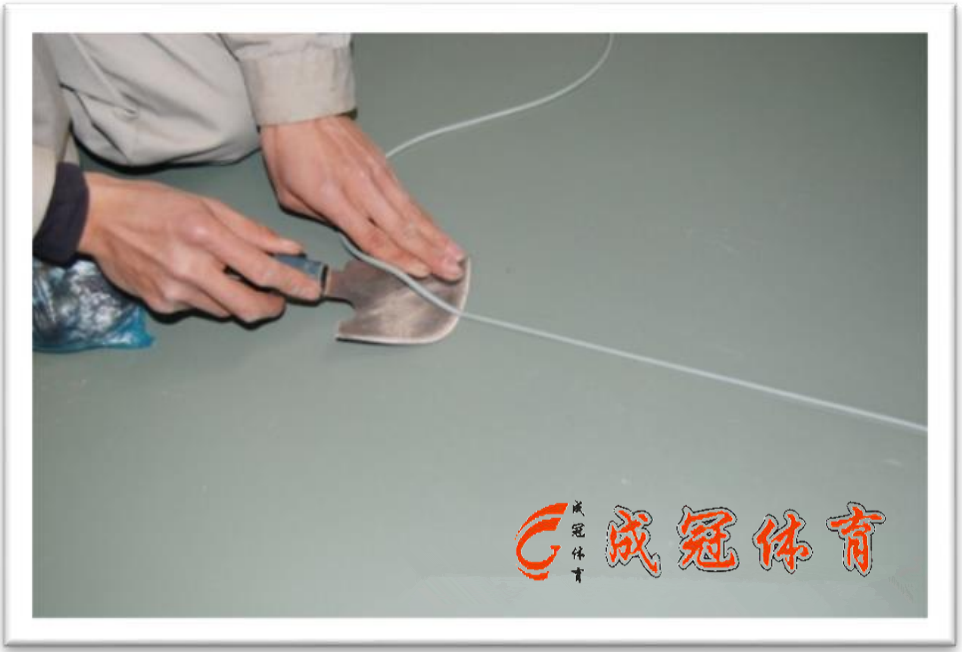 舞蹈室地板膠鋪裝麻煩嗎？了解工藝后一點(diǎn)都不難