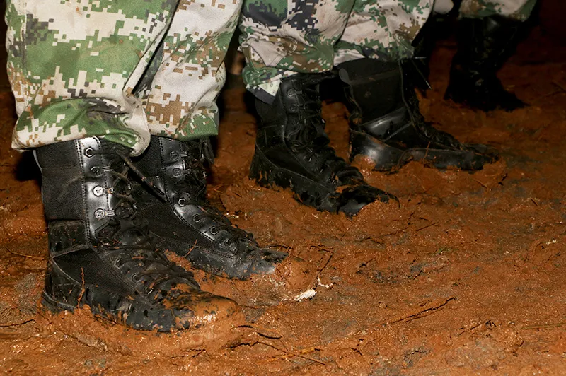 女兵野外驻训，到底有多野？