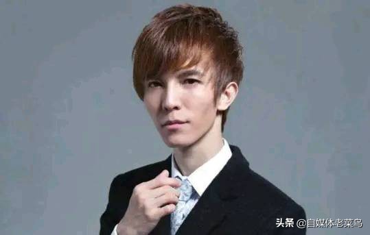 负面新闻不断的郭敬明，为何从来没有倒下，他优秀在何处？
