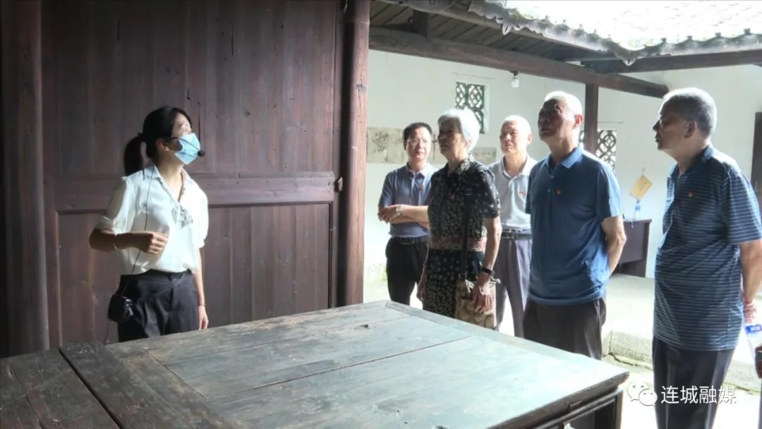 连城县组织离退休老干部参观考察红色教育基地