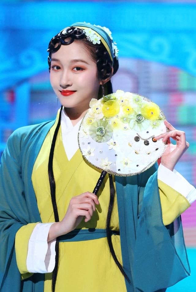 “宝藏女孩”关晓彤，红昭愿燃爆全场！背后有着你所不知道的坚持
