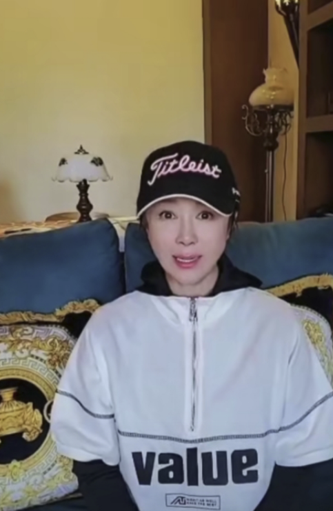 傅艺伟的毁灭史：从“最美妲己”到“阶下囚”，她经历了什么？