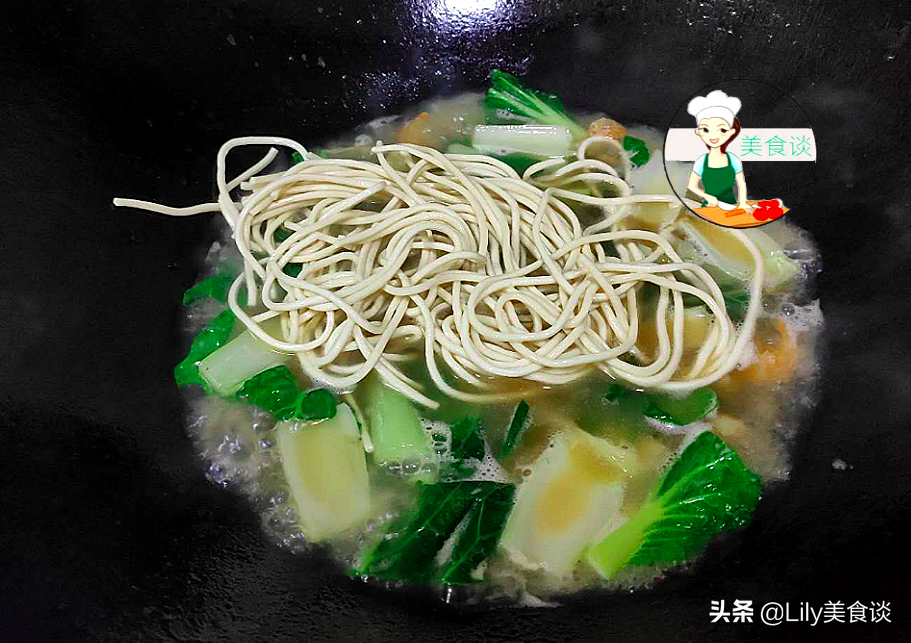 天凉了，早餐儿子最馋这碗面，10分钟就搞定，早餐吃它营养耐饿