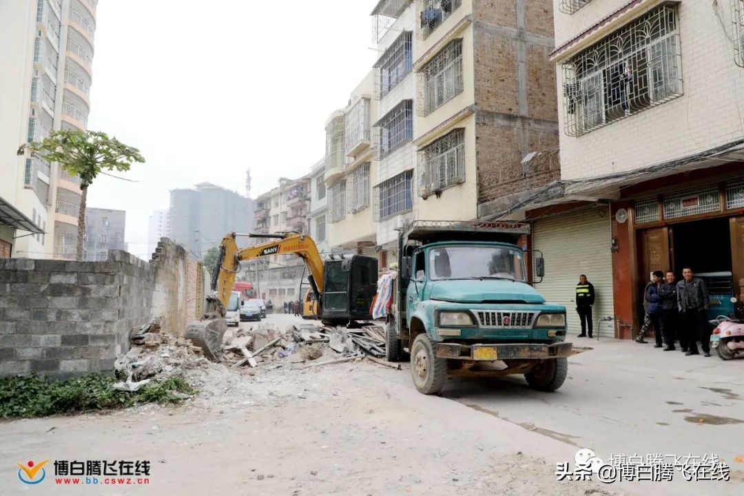 好消息！博白又一小学校门前道路即将铺设沥青