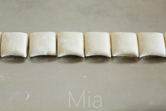 图片[6]-椒盐花卷的做法步骤图80多岁老奶奶做的花卷蓬松特别好吃不吃-起舞食谱网