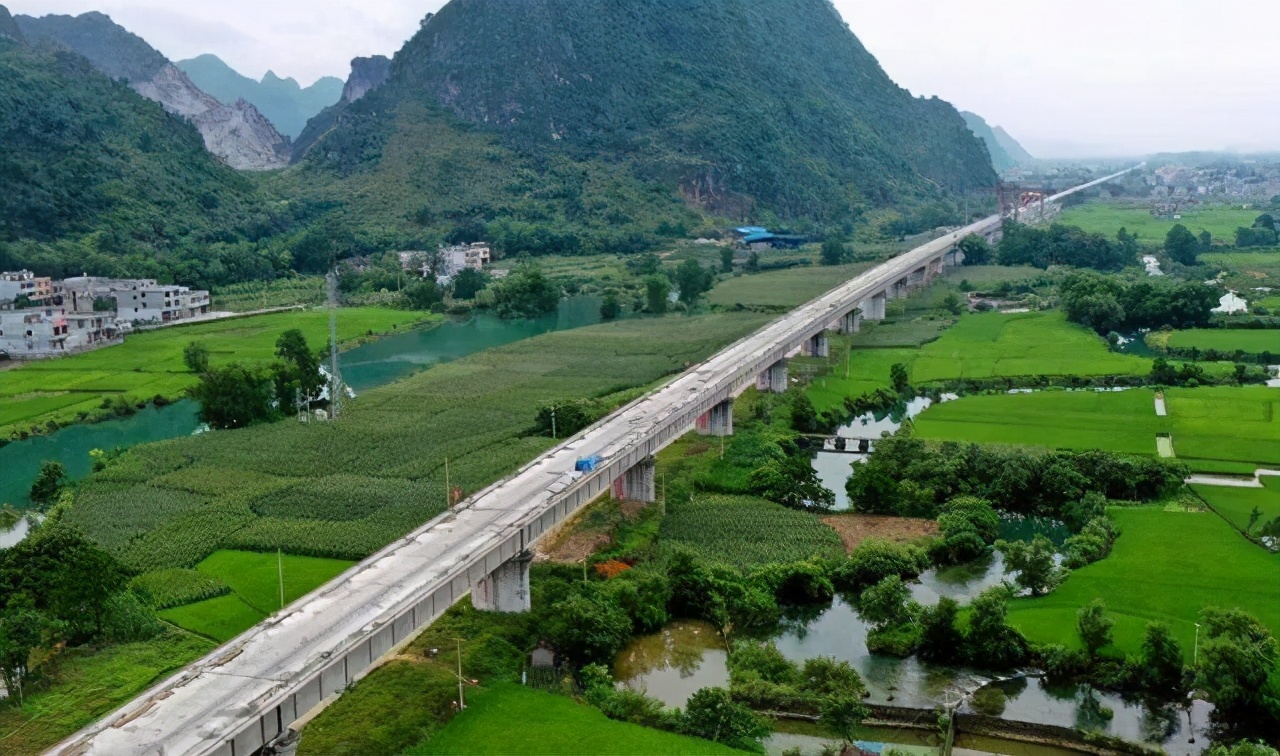 我国建一条高铁，贵阳与南宁完美连接，西南地区再添黄金旅游专线