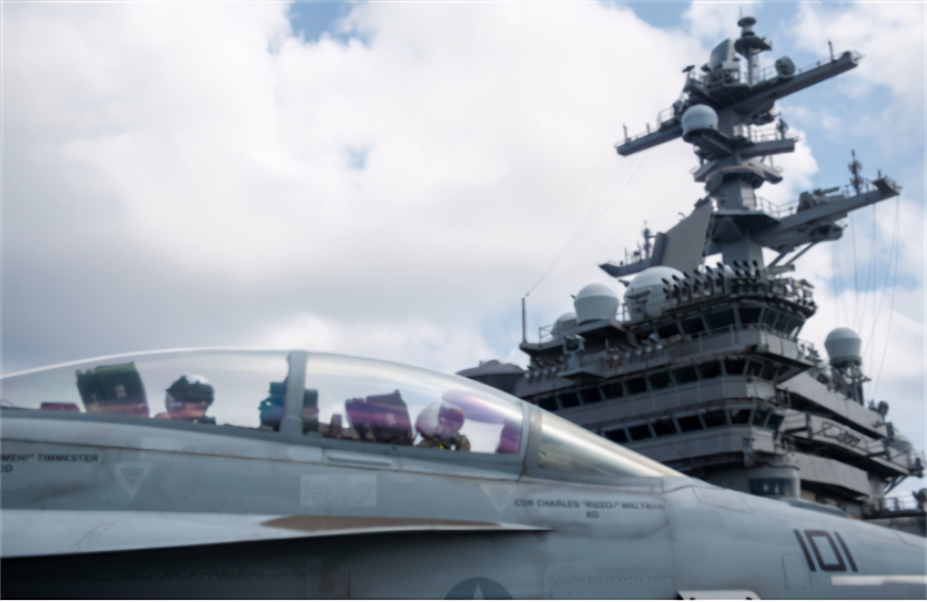 Ŀ��ָ���й���Ǳͧ��������ĸЯ���������������Ϻ����з���Ӧ