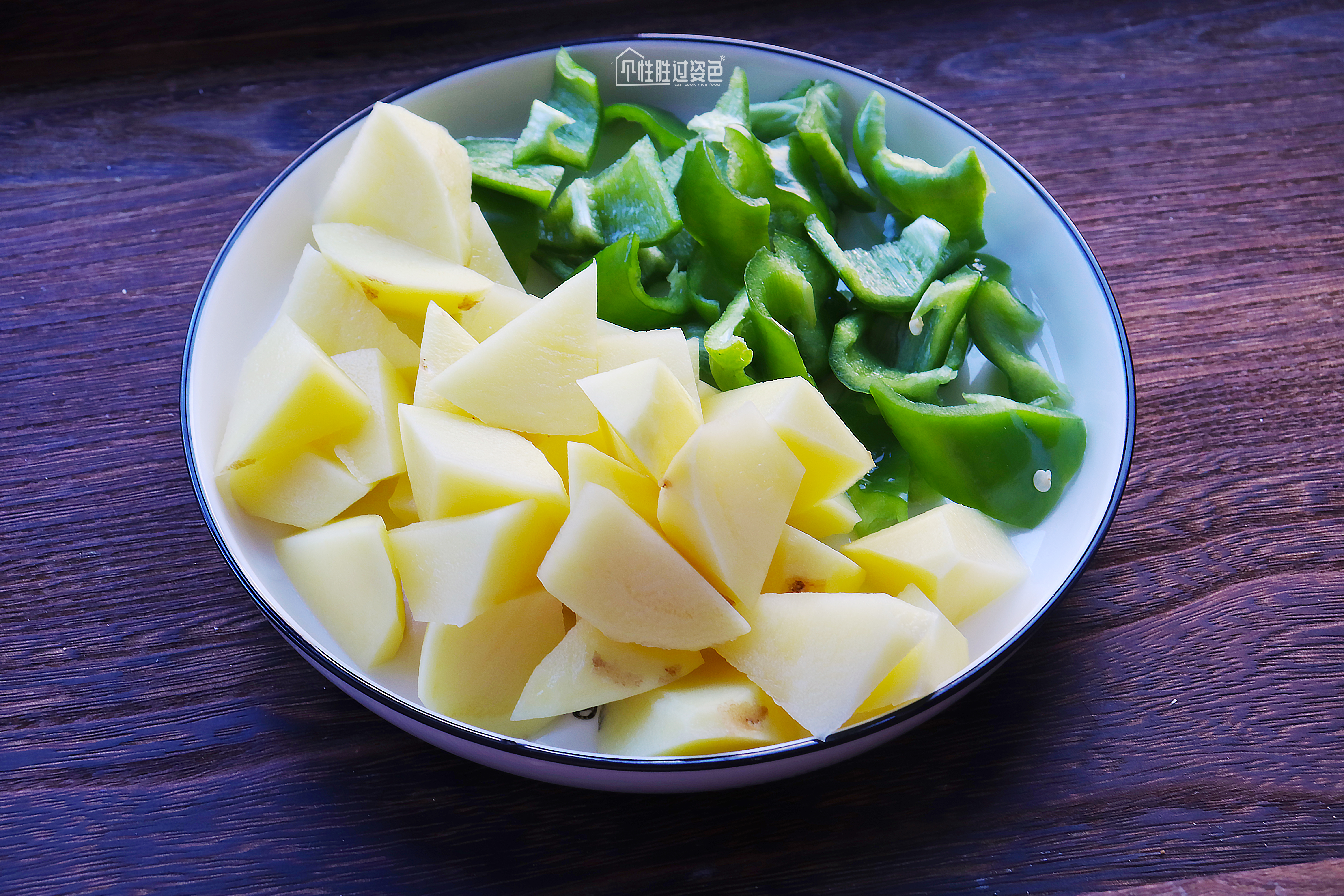 鸭腿最经典的家常做法，没有一点腥味，咸香好吃又下饭