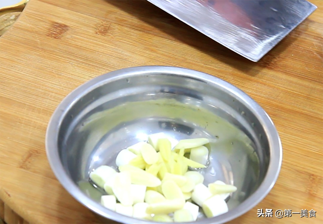 图片[4]-鱼香土豆丝最忌讳直接下锅炒 先做这一步 土豆清脆 香辣入味-起舞食谱网