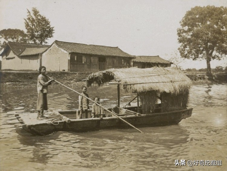 1908年珍贵晚清老照片，那时候雷峰塔还没倒塌