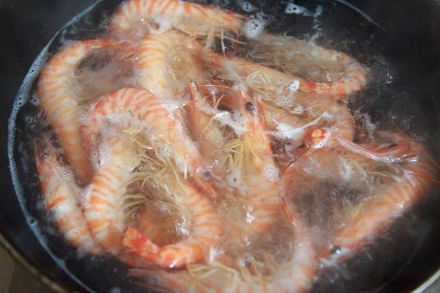 图片[5]-白灼大虾你真的会做吗搭配这碗酱汁腥味全无全家都爱吃！-起舞食谱网