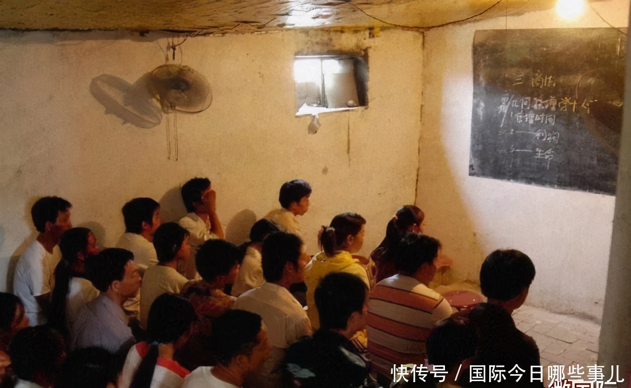 直击传销窝内部的凄惨生活,每天吃咸菜剩菜,却妄想一夜暴富