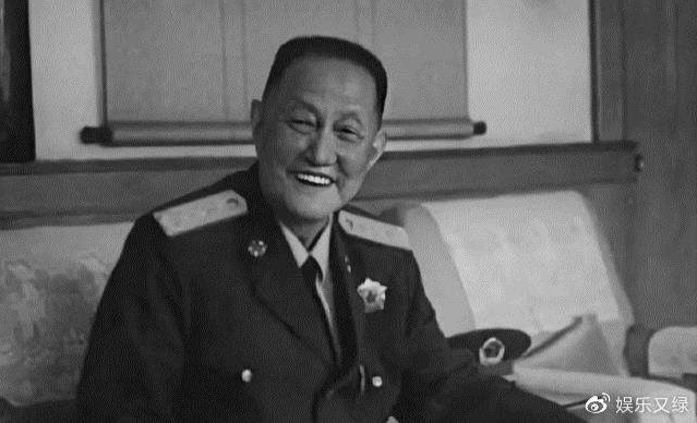 “双料少将”解方：美军眼中最难缠的对手，彭德怀叫他“诸葛亮”