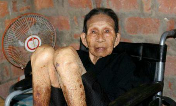 慰安妇讲述往事，被日军肆意玩弄，真是太耻辱