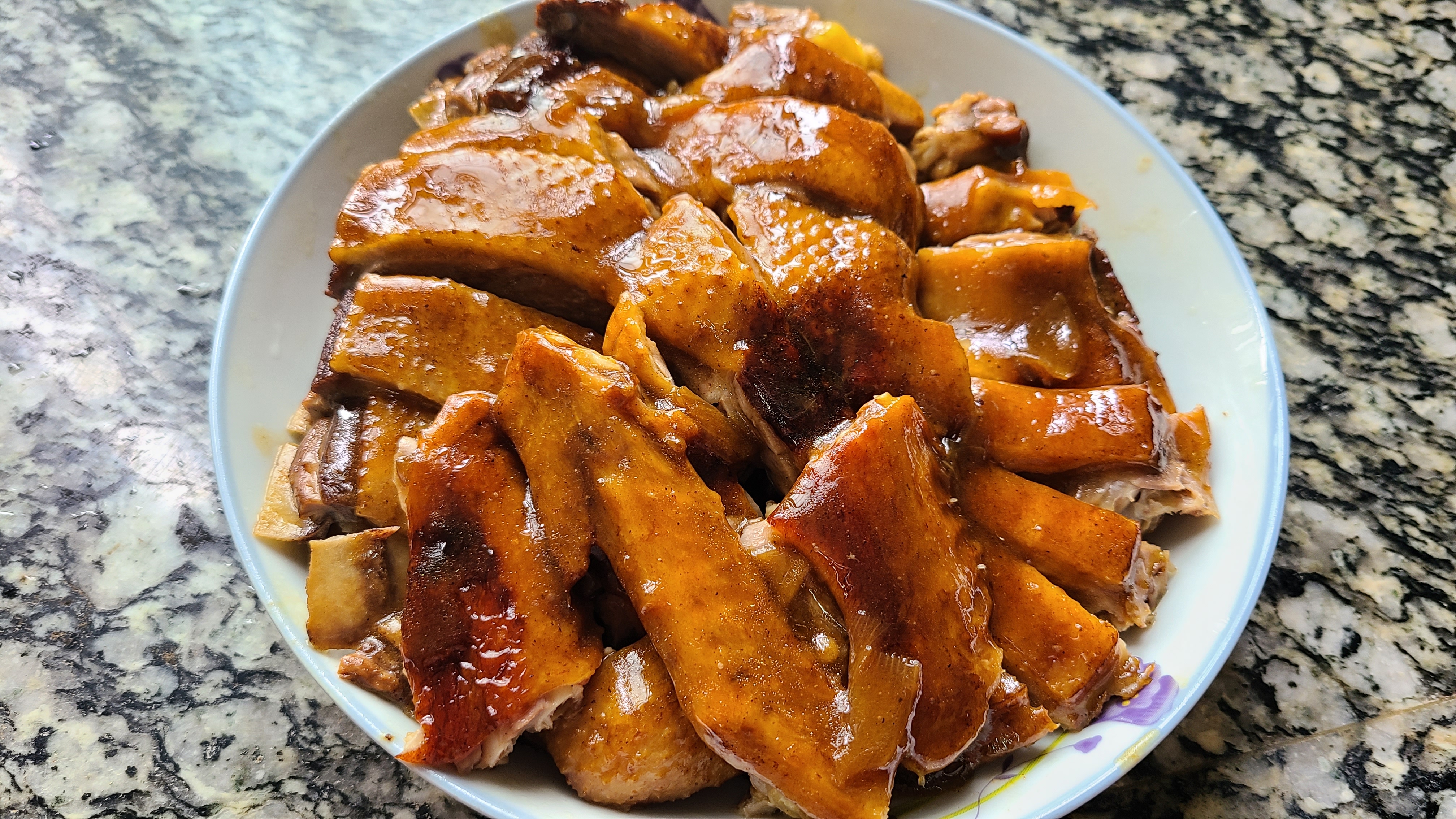 酸梅鴨這樣做太香了，是廣東很出名的家常菜，嫩滑好吃又簡單