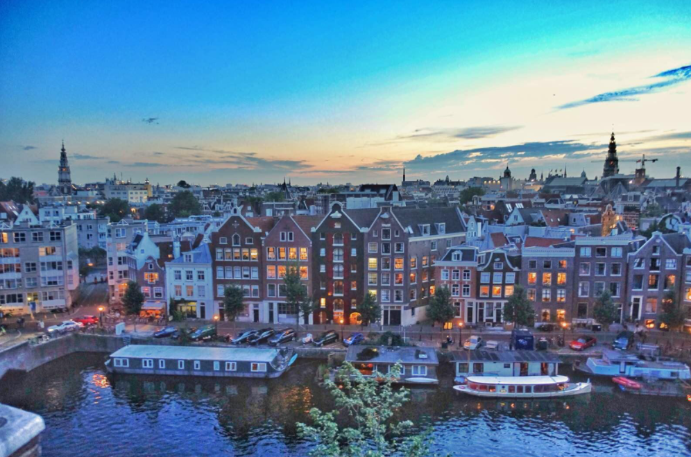 荷蘭只能靠群體免疫？ 發明2分鐘吹氣檢測的儀器，推廣卻屢屢出錯