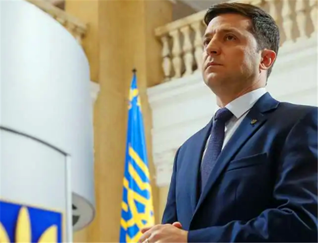 自作孽不可活：泽连斯基吃中国饭砸中国锅，会被弹劾下台吗？