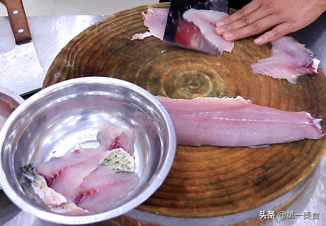 图片[2]-【酸菜鱼】做法步骤图 鱼片鲜嫩爽滑 在家也能做出饭店的味道-起舞食谱网