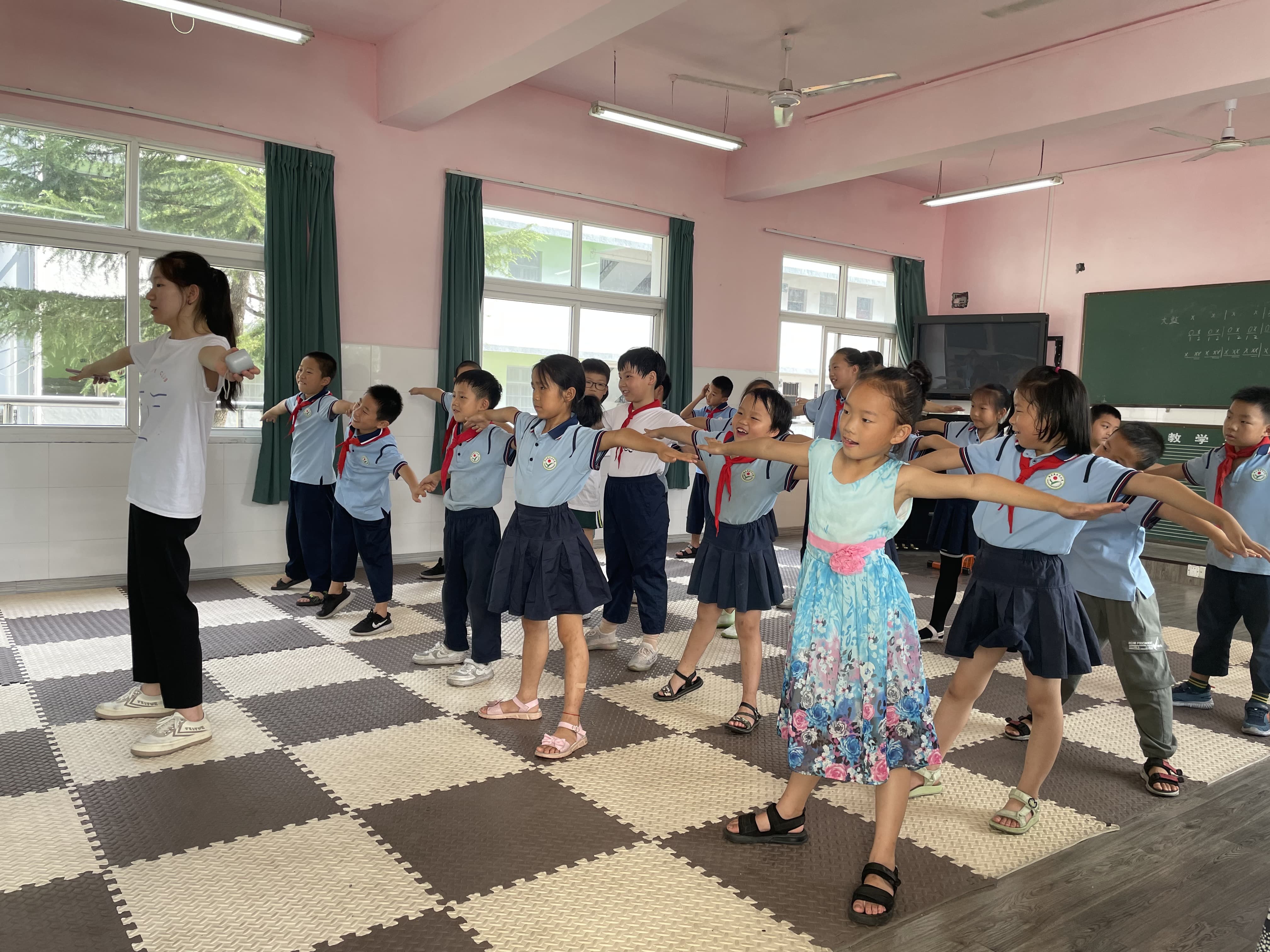 促身心协调，护健康成长——联合方川小学夏令营第八天