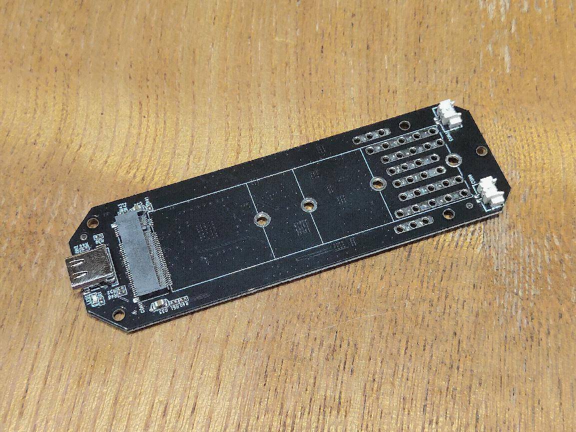 Orico USB3.2 NVMe硬盘盒套装20G雷速评测