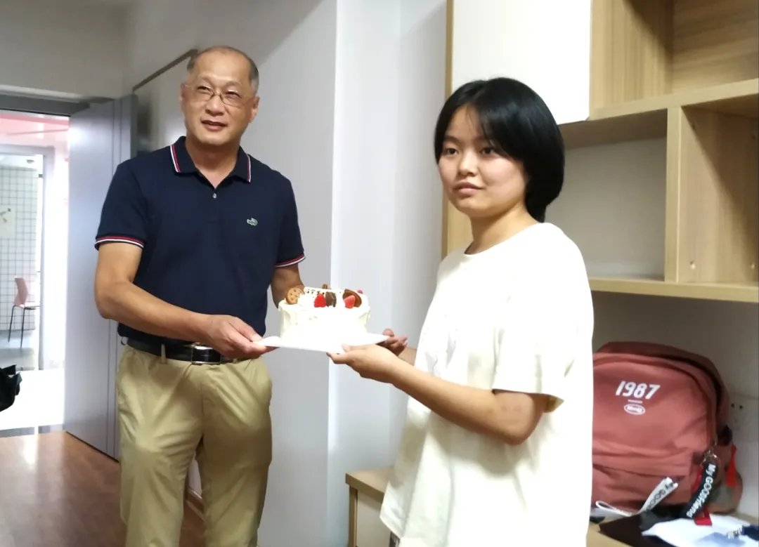 七夕遇见你!挑战全省最早,直击温肯“硬核”防疫下的新生报到