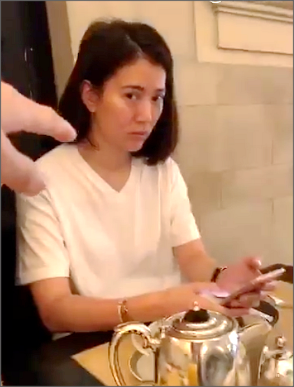 港媒目击袁咏仪对张智霖父子“黑面”，恩爱夫妻常为育儿方式争吵