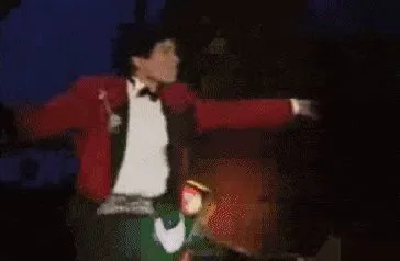 费翔第一次上春晚全程上半身镜头,导演很无奈