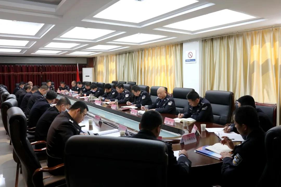 队伍教育整顿｜榆林公安高新分局召开队伍教育整顿推进会