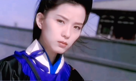 不是“粘個胡子”就是男的了，這幾位的女扮男裝才叫誠意滿滿
