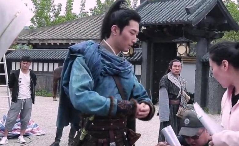 唐嫣新剧花絮首曝光，拍摄期间并未发福，力破“剧组养胎”传闻