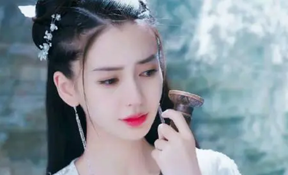 从"片酬8000万"到“无戏可拍”，离开黄晓明，baby真的啥也不是？