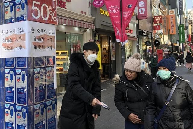 Myeongdong is dead?A serious person who still travels to Korea? - iNEWS