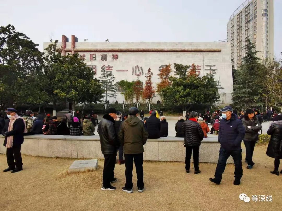 等深线｜网红县官融资黑洞：民企帮政府贷款后陷深渊