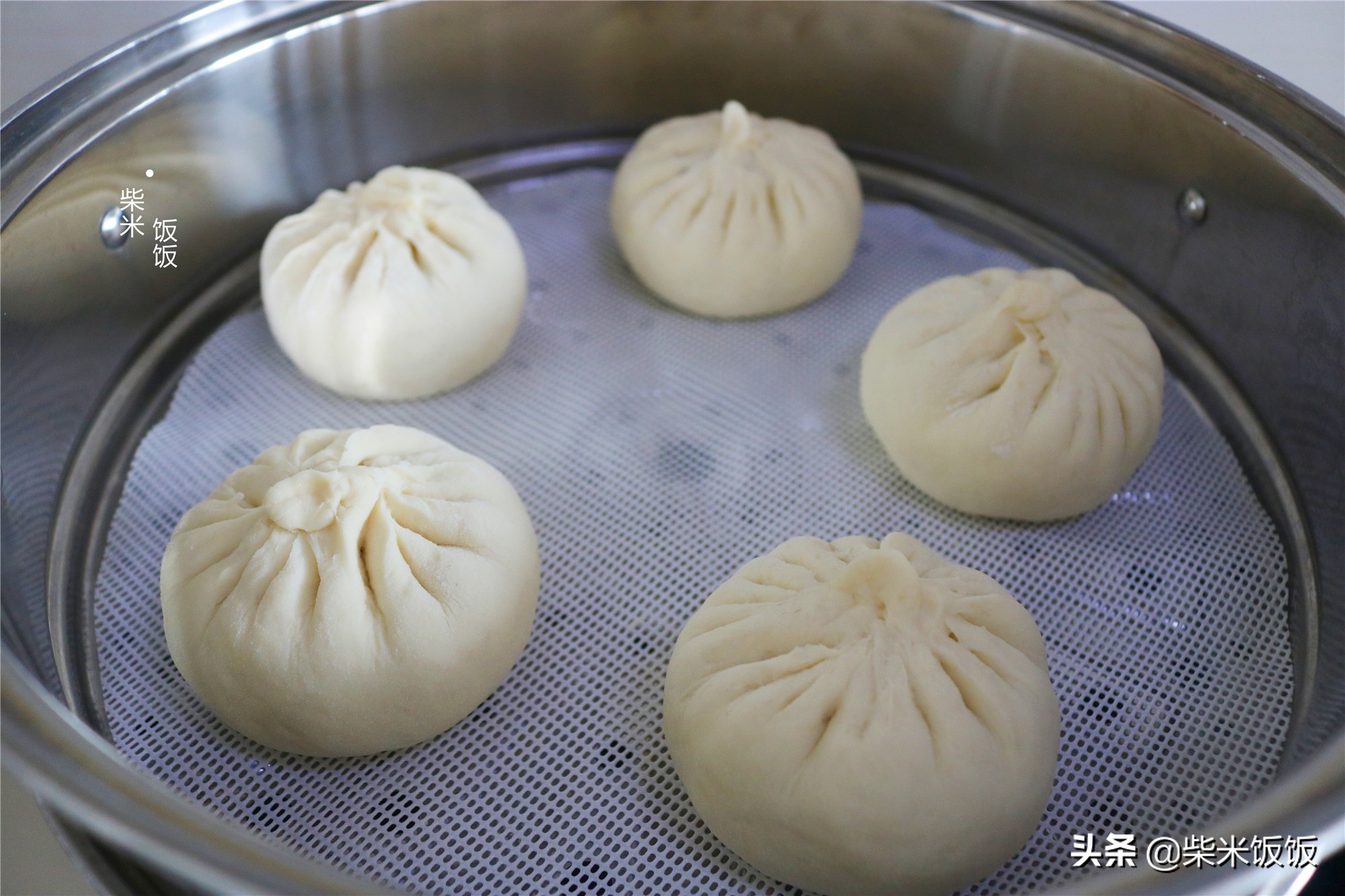 比肉包還好吃的素餡包子，夏天吃最合適，太香了