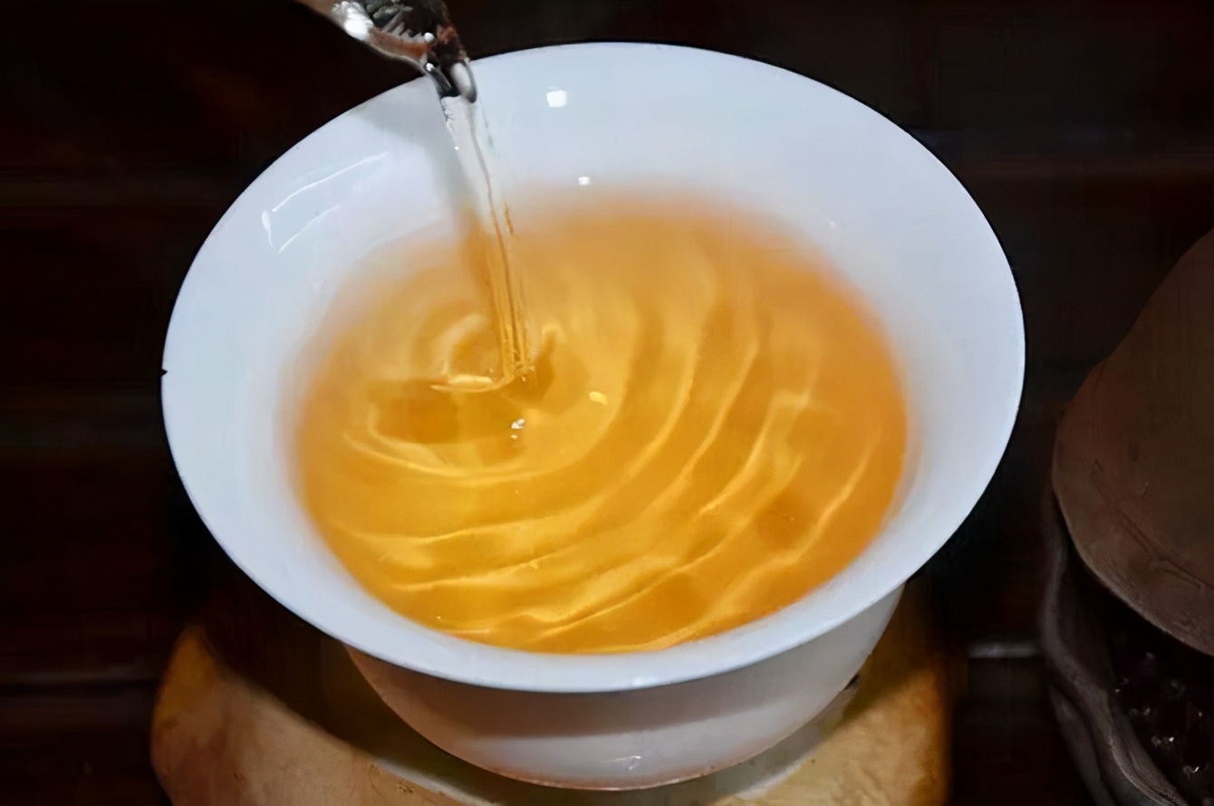 Light tea or strong tea, warm tea or herbal tea, which is more ...