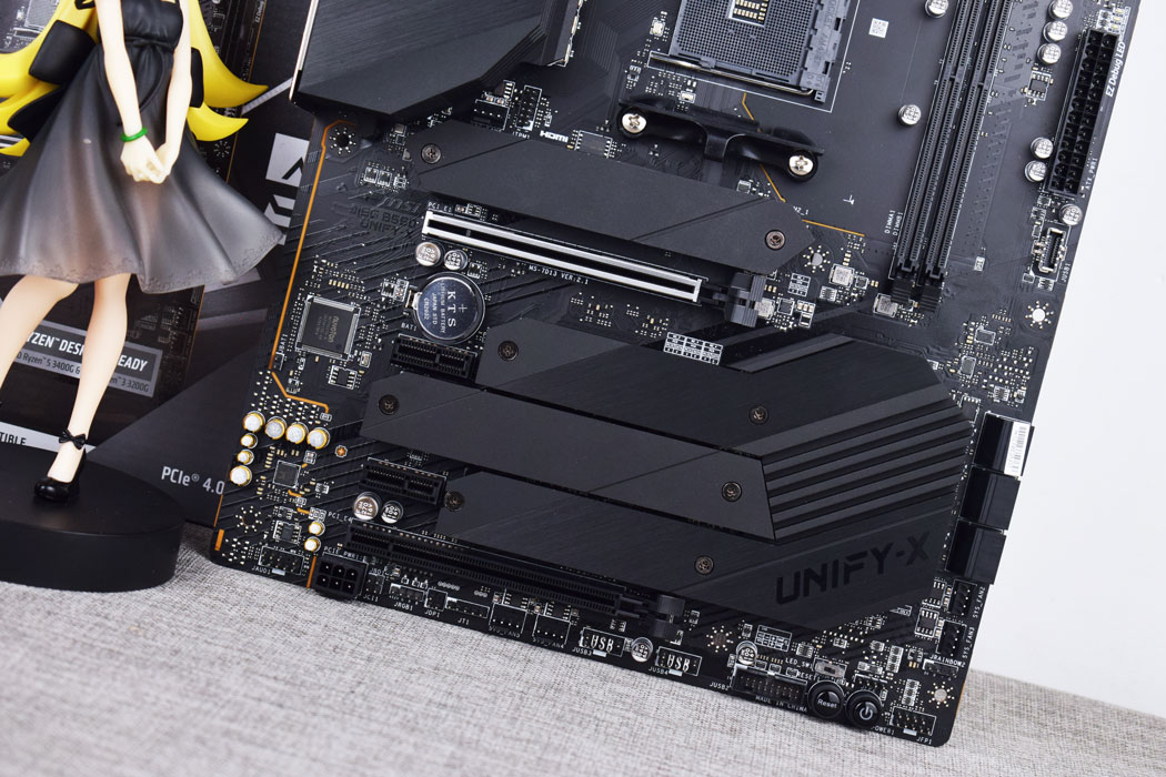 储存超频两不误，MSI微星B550 UNIFY-X暗影主板开箱试玩
