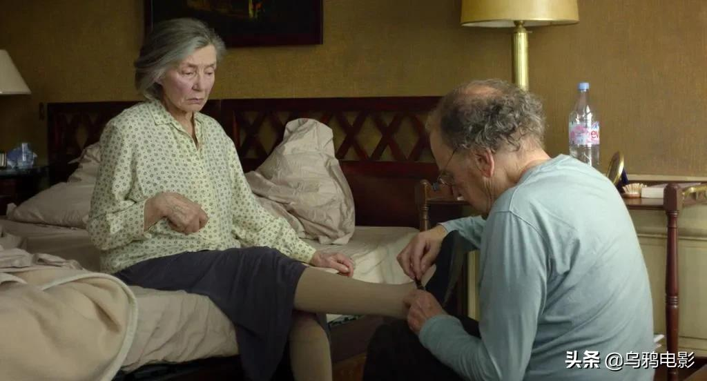 一桩密室干尸案,撕开弥天真相!90影后全裸出镜,这片好疯...