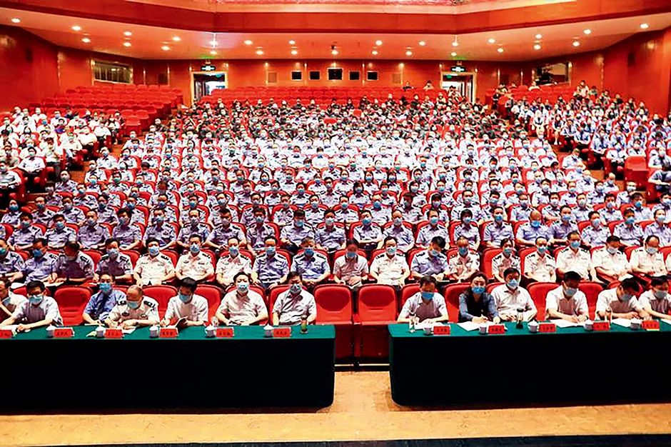 全国多地政法系统出现塌方式腐败，一场更大的整顿风暴即将来临