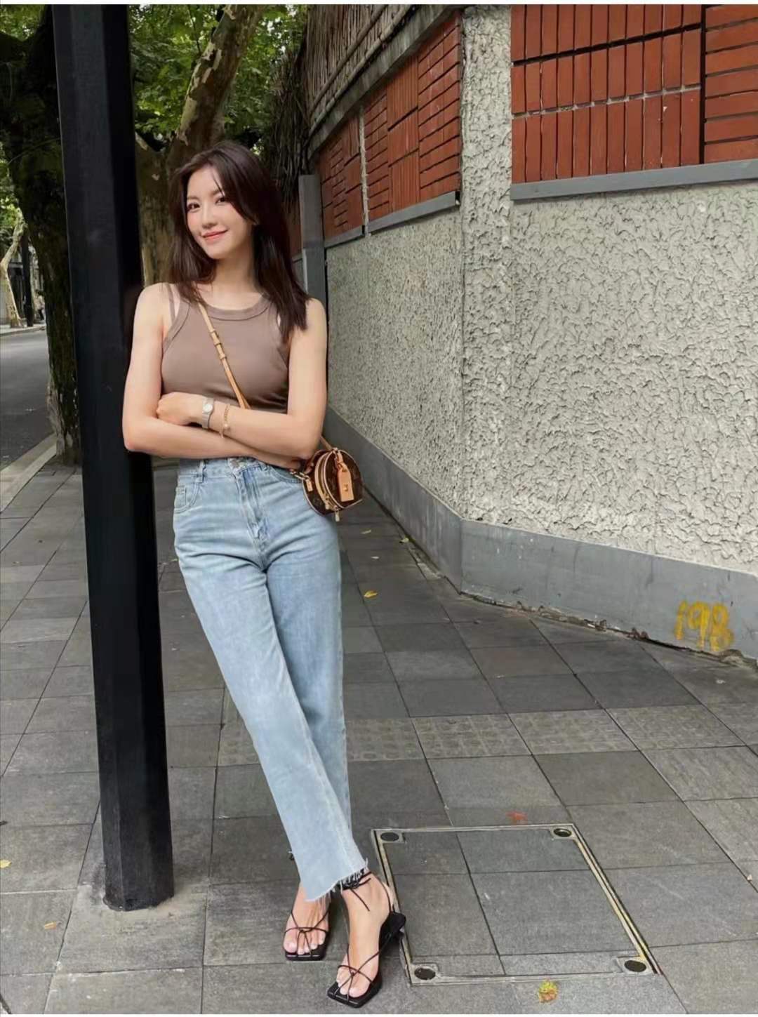 How to match jeans with summer clothes iMedia