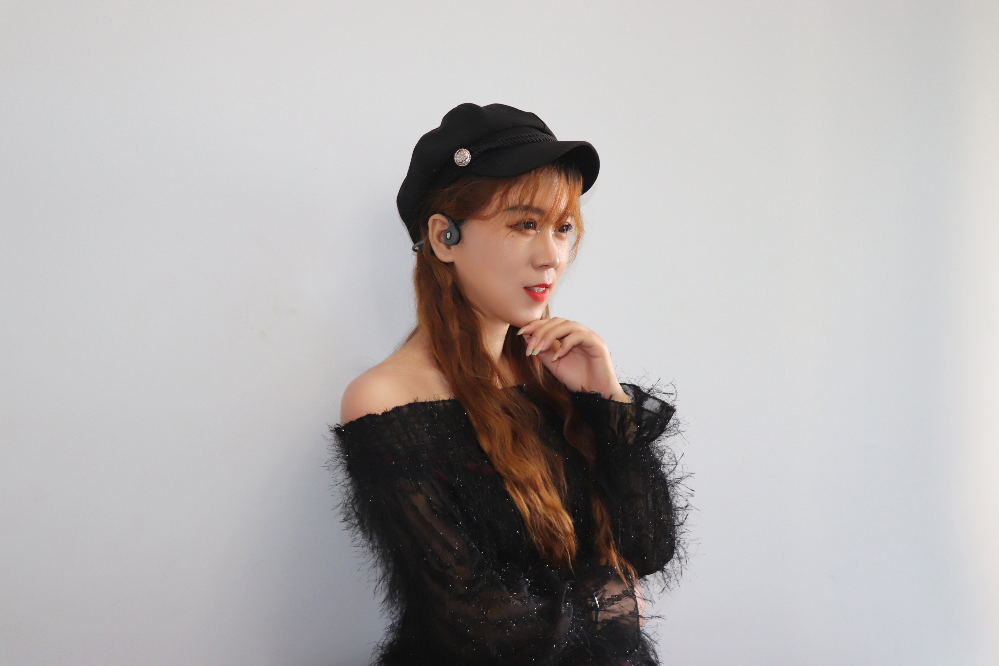 轻便，不伤耳。再遇nineka（南卡）runner骨传导耳机