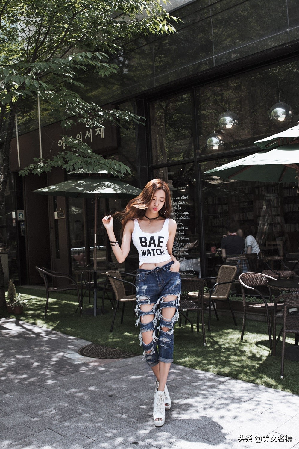 破洞牛仔褲，青春的叛逆！