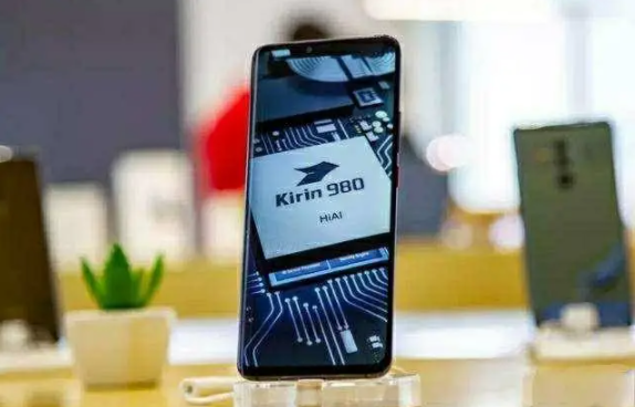 后院起火？英国拒绝华为后，却被中企拿下最大芯片公司