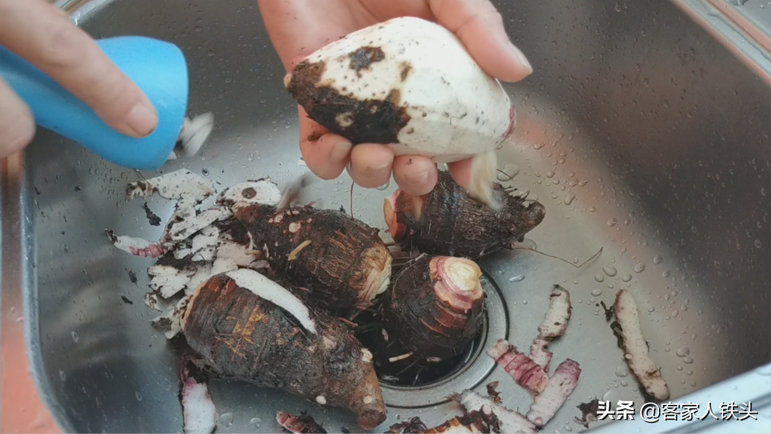 5个香芋做一锅，咸香松软实在好吃，做法配料都简单，味道很独特