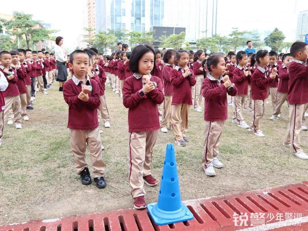 珠海锐警少年警训：安全教育进校园，护航珠海市香洲区格力学校