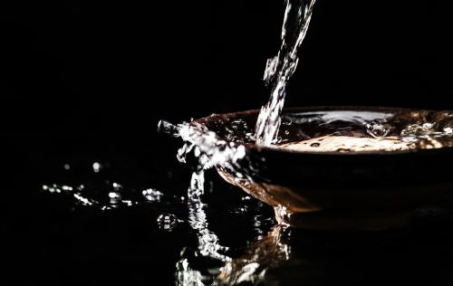 你知道浓香型白酒分三大派吗？三大派你爱喝哪一派呢？