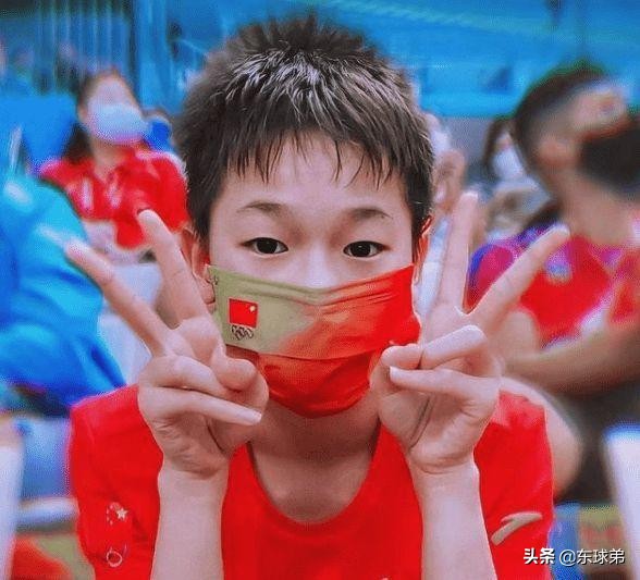 用9000元手机，全红婵飘了？真相曝光，红姐把“豪礼”送给闺蜜