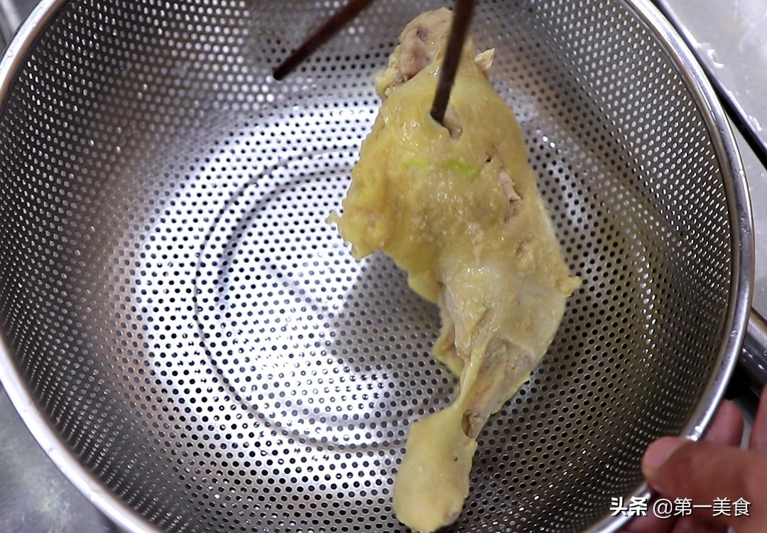 图片[7]-【红油鸡丝】做法步骤图 原来料汁是关键 厨师长分享详细步骤-起舞食谱网