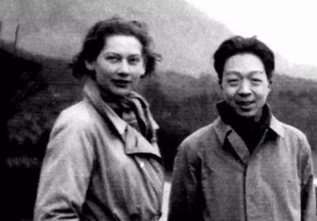 英国女孩不顾反对嫁给中国人，母亲预言：你们